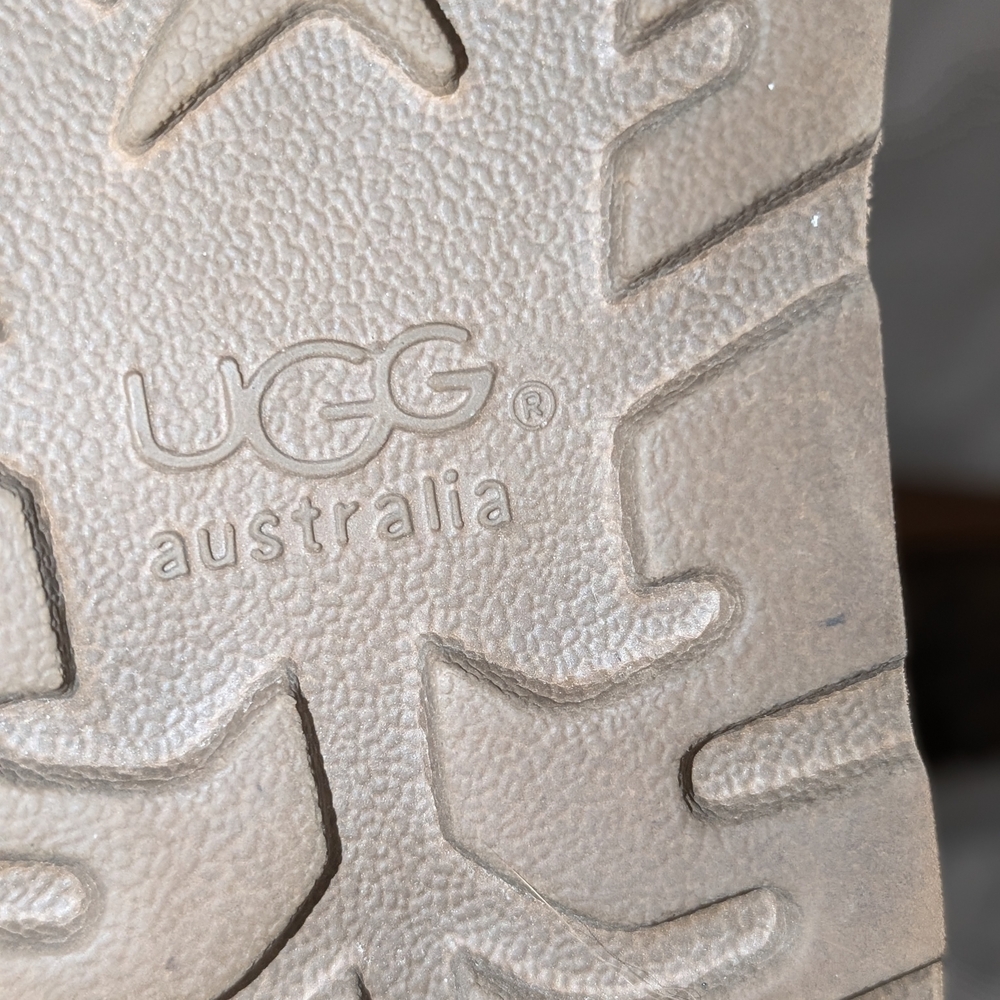 UGG Brown Sheepskin Boots with Embroidered Detail - Picture 6 of 14